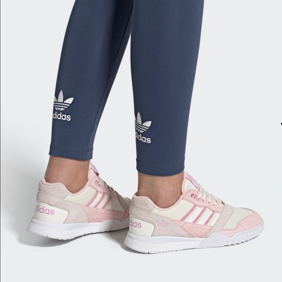 Adidas A.R.Trainers - Picture 8 of 9